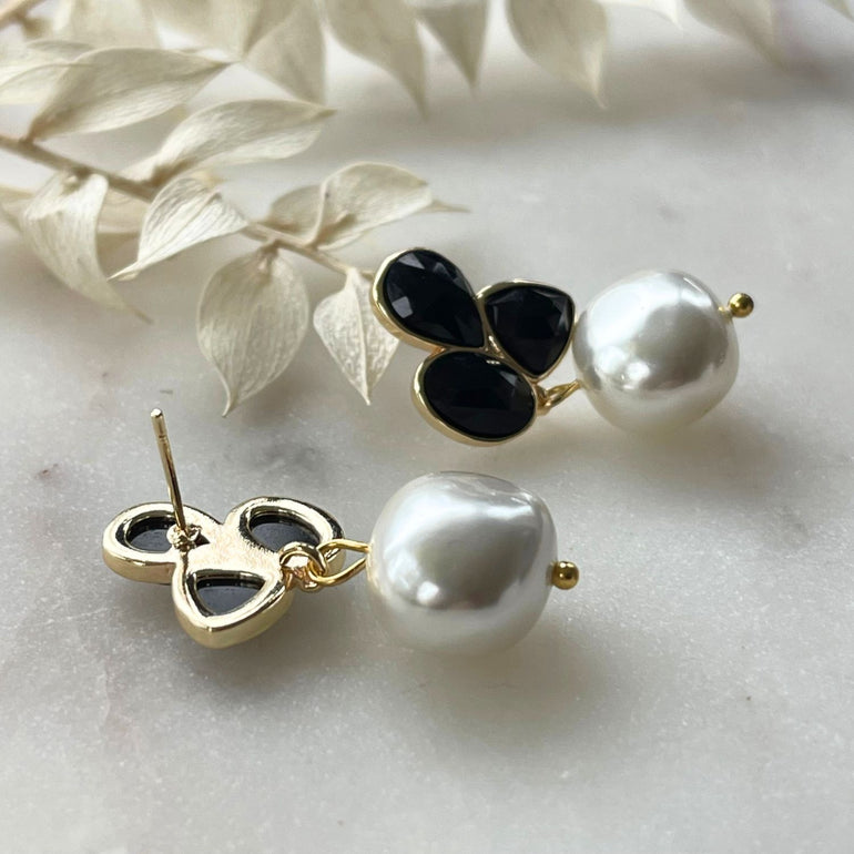 Ohrringe BIANKA mit Mallorca Perlen - Alessandra Schmidt Jewelry