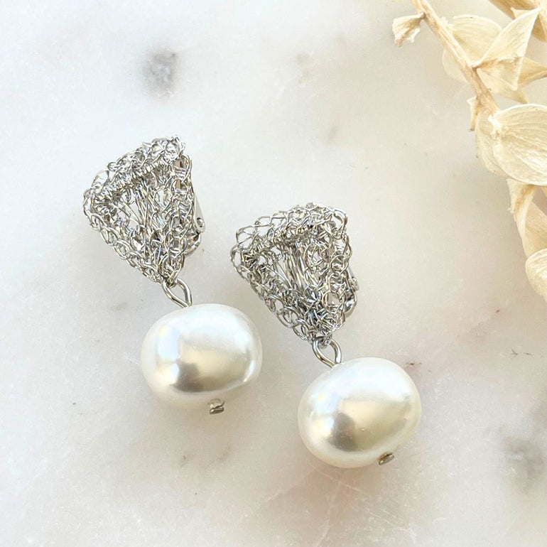 Ohrringe TERESA mit Mallorca-Perlen - Alessandra Schmidt Jewelry