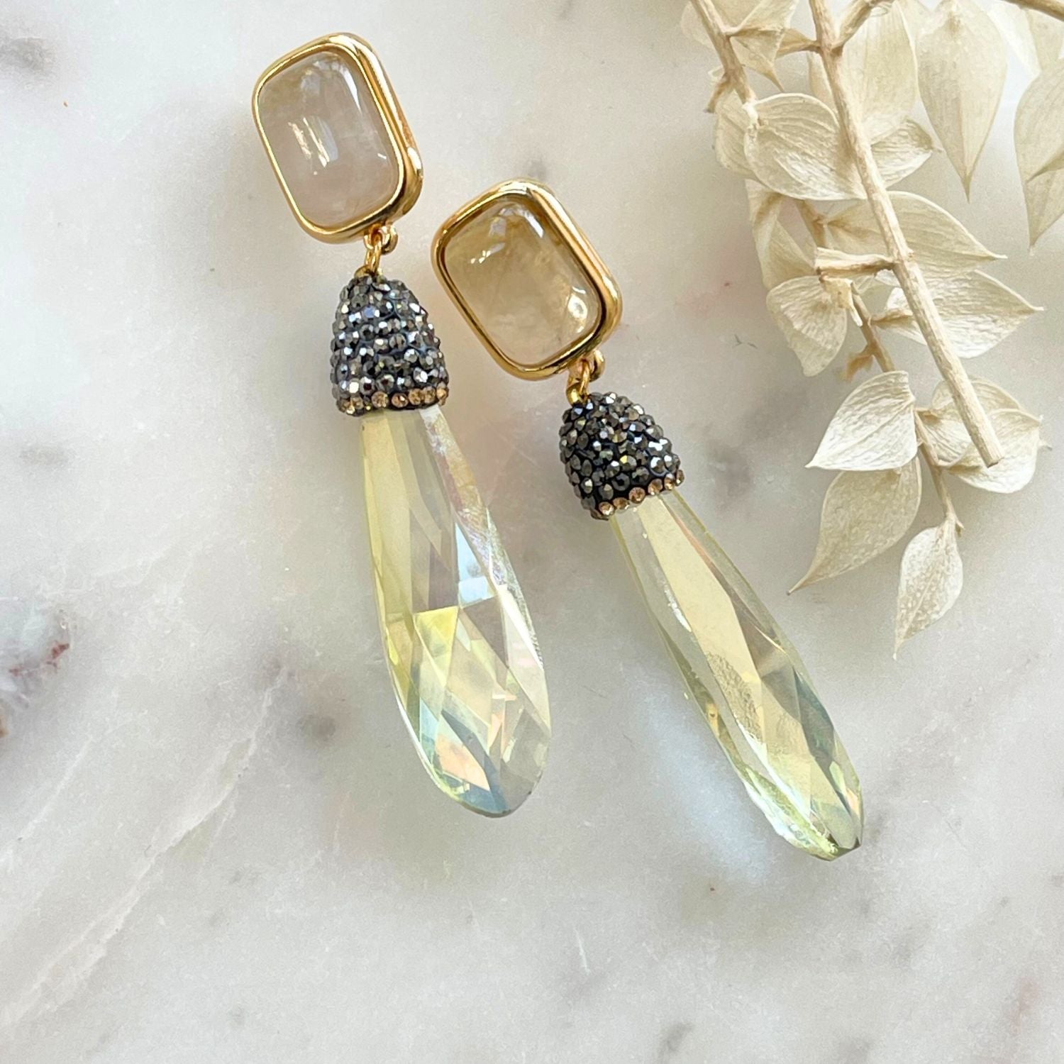GABRIELLA Statement-Clip-Ohrringe mit Quarz und Kristalle mit Marcasite - Alessandra Schmidt Jewelry