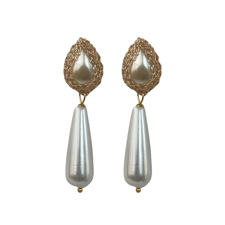 Ohrhänger mit Perlen-Tropfen - Stecker-Verschluss - Länge: 6,5 cm - Handgefertigte Häkelarbeit aus vergoldetem Metall