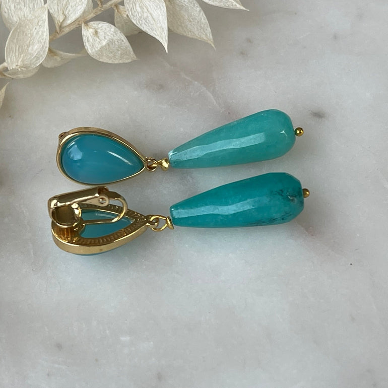 Ohrringe mit Tropfen aus Achat und Jade-Turquoise - Länge: 5,5 cm - Mit Clip-Verschluss für bequemen Tragekomfort -  Hergestellt aus hochwertigen Materialien: Achat und Jade-Turquoise.