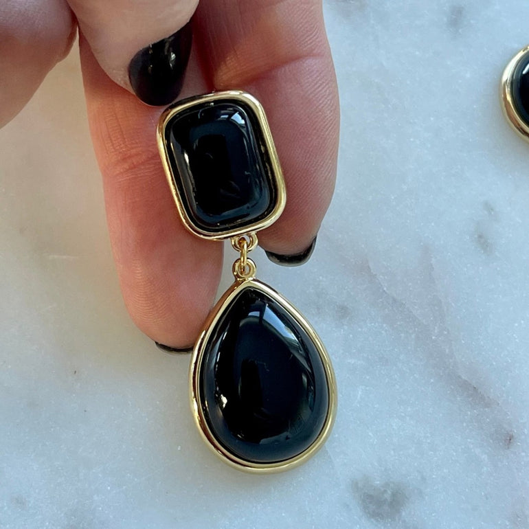 Ohrringe "ELLA" mit eleganter schwarzer Achat-Naturstein, Stecker-Verschluss, stilvolles Design in Schwarz, 5,0 cm Länge, 1,8 cm Breite, 17,68 g pro Paar.
