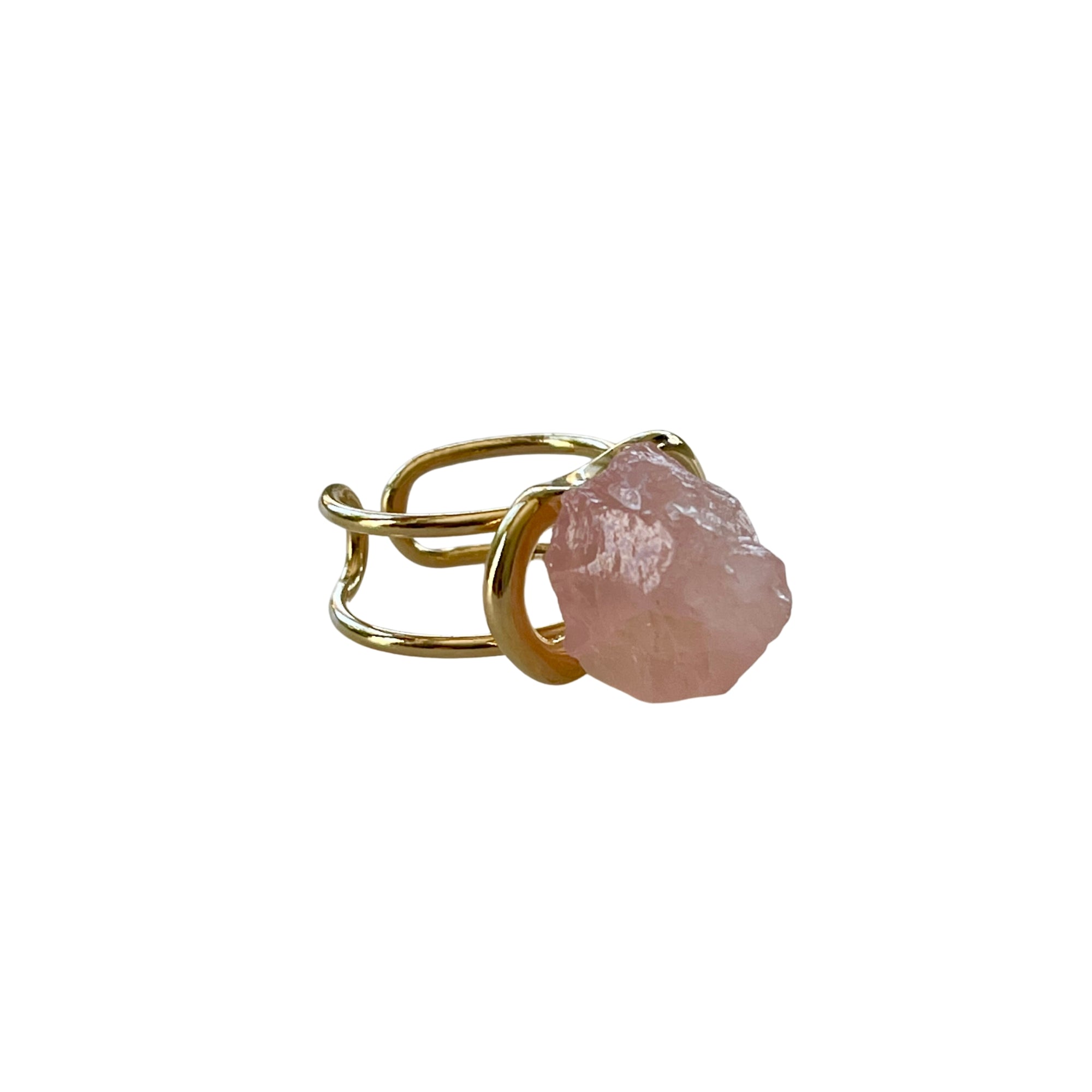 Der Ring "ÉRIKA", vergoldet mit 18 K Rosenquarz, ist ein unverwechselbares Stück.  Ein offener Cocktailring in transparentem Design. Verstellbar.  Hergestellt aus hochwertigem 18 K vergoldetem Messing mit Quarz. Perfekt für Frauen, die besondere und einzigartige Stücke zu schätzen wissen